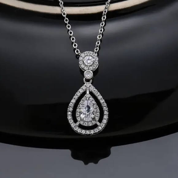 925 Sterling Silver Pear Shaped Necklace - Picture 4 of 4